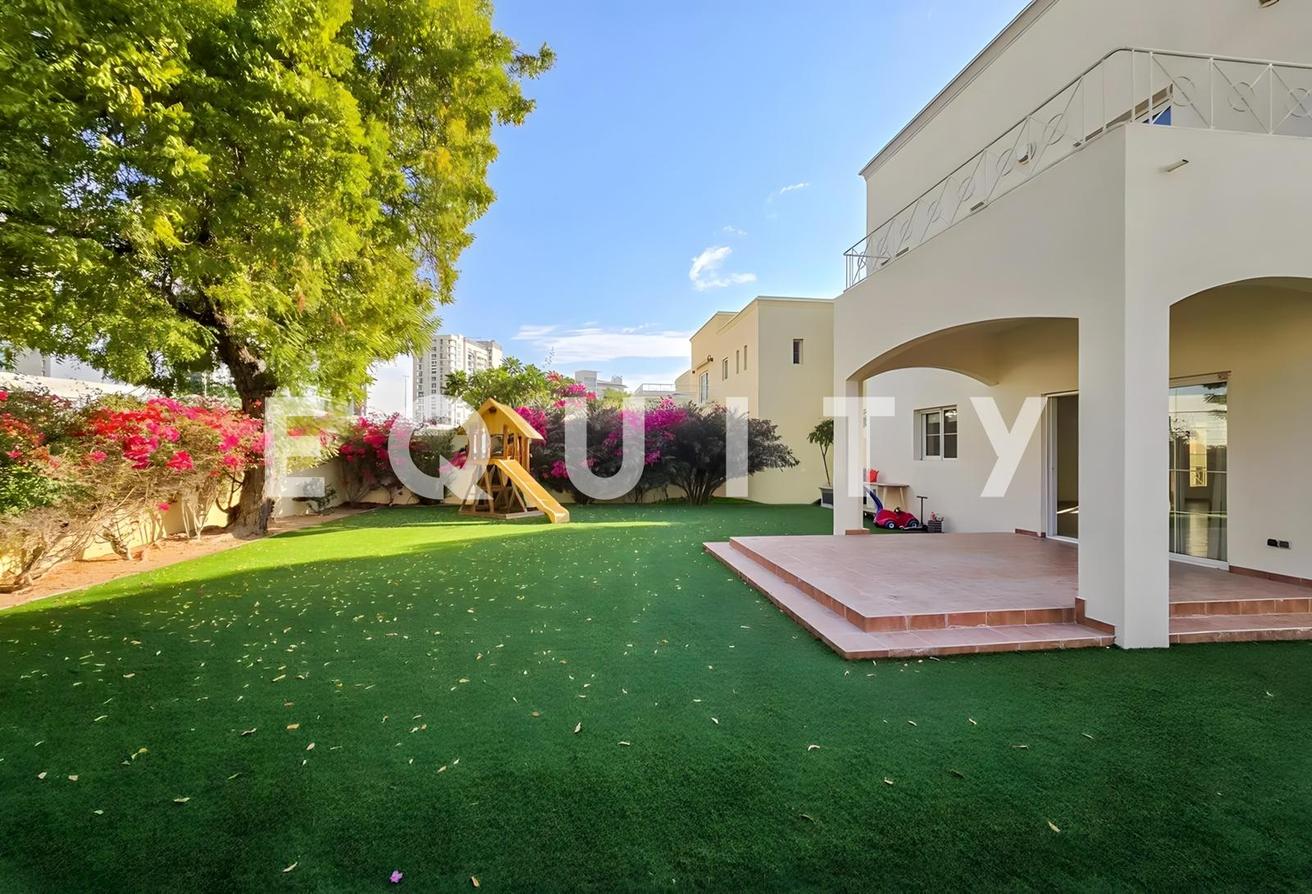 Type 5 | Single Row | Near Lake | 3BR + Maid photo 18