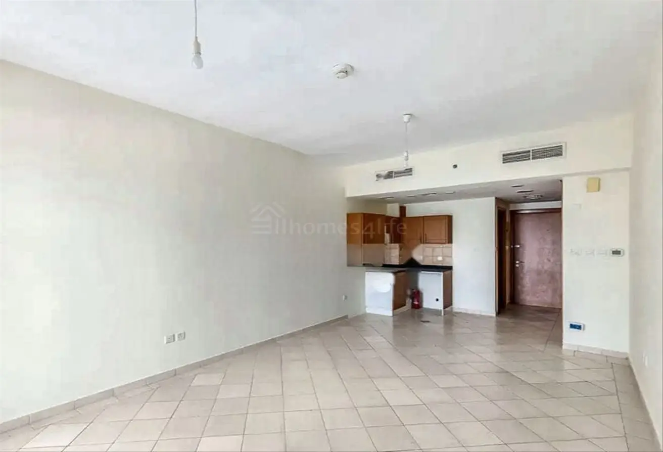 128384953 - Property Main Image