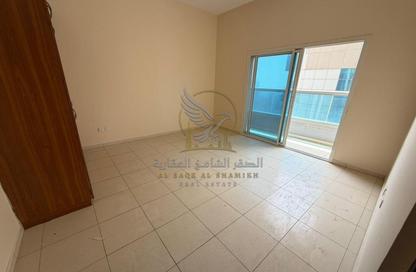 Apartment - 3 - 5 for rent in Al Mamzar - Al Mamzar - Sharjah - Sharjah