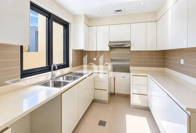 156225132 - Property Image 3