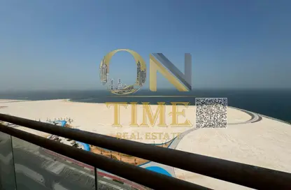 Apartment - 3 Bedrooms - 3 Bathrooms for rent in Corniche Tower - Ajman Corniche Road - Ajman