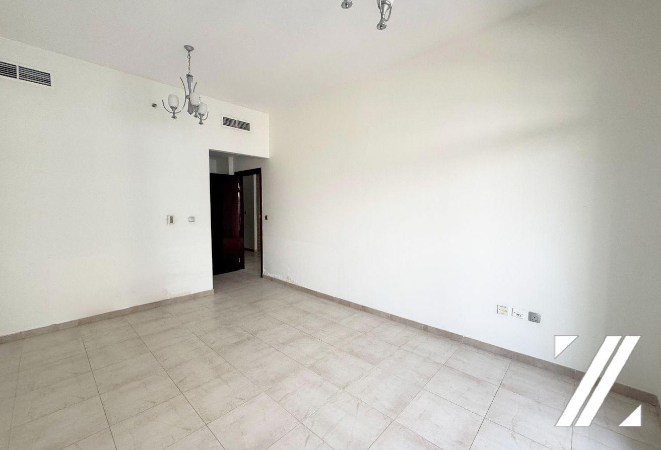 Modern Layout | High Floor I Multiple Cheques photo 5
