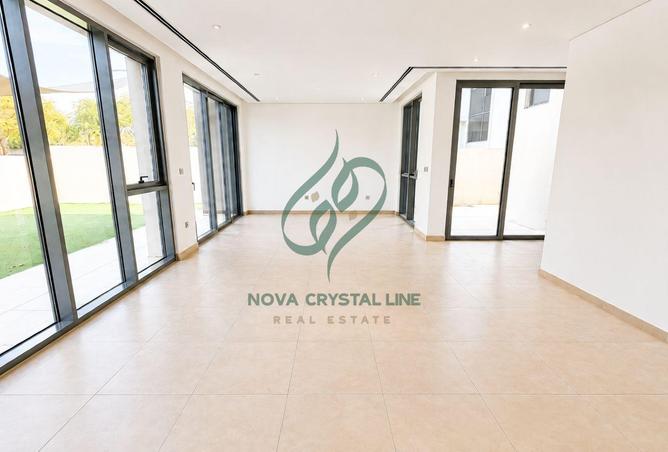 4-bed villa in Sidra Villas II · Private garden — photo 4