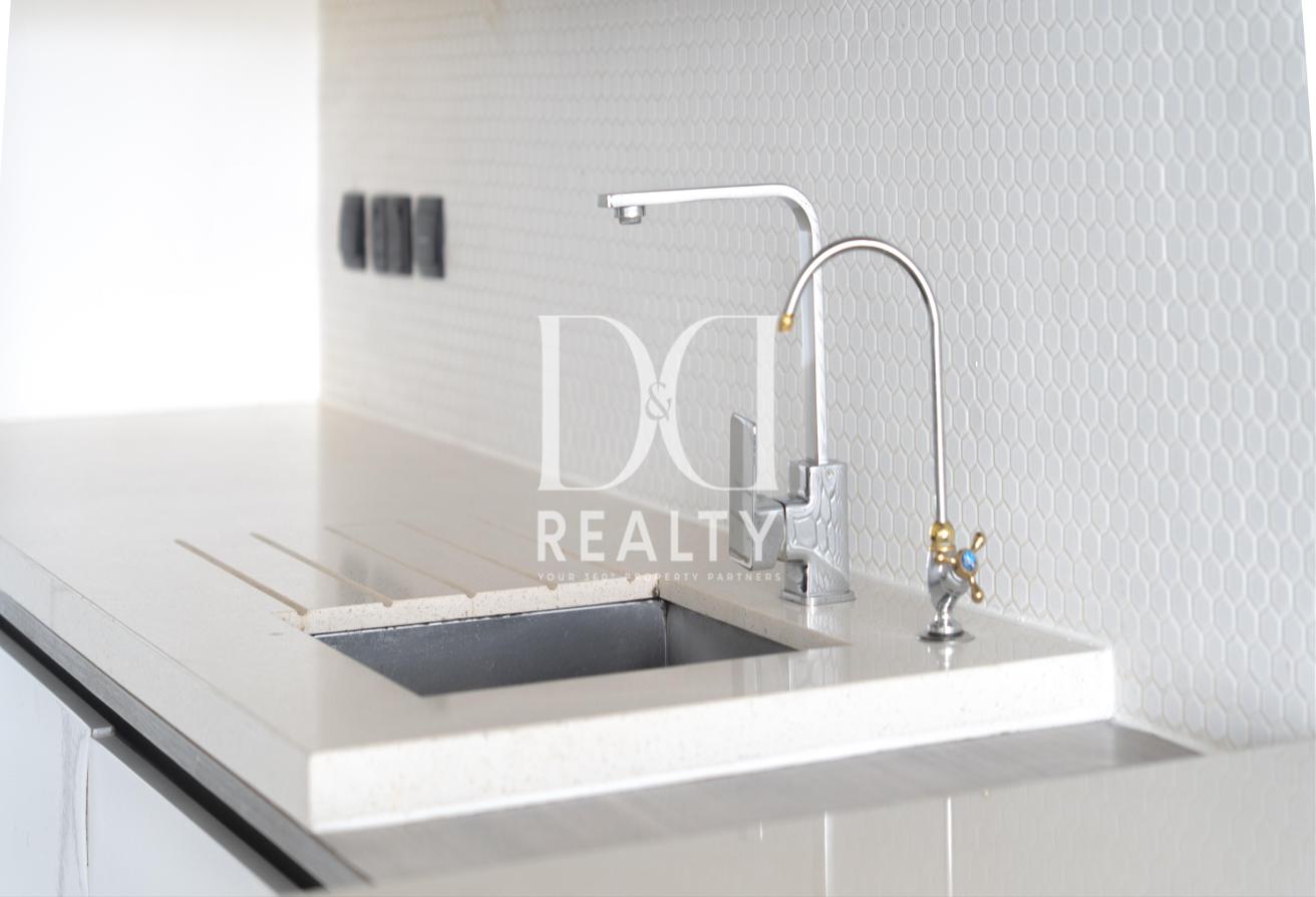 VACANT | Fully Furnished | Premium Penthouse photo 7