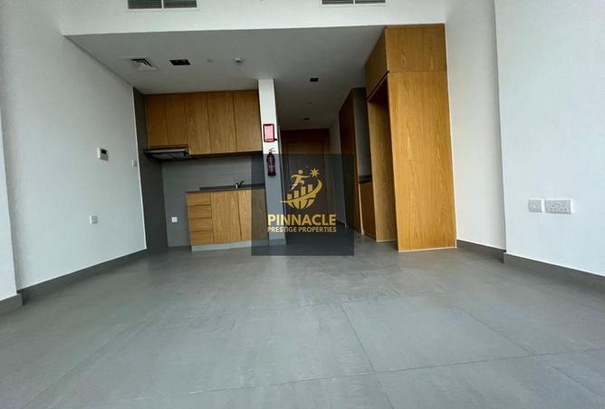 82367703 - Property Image 2