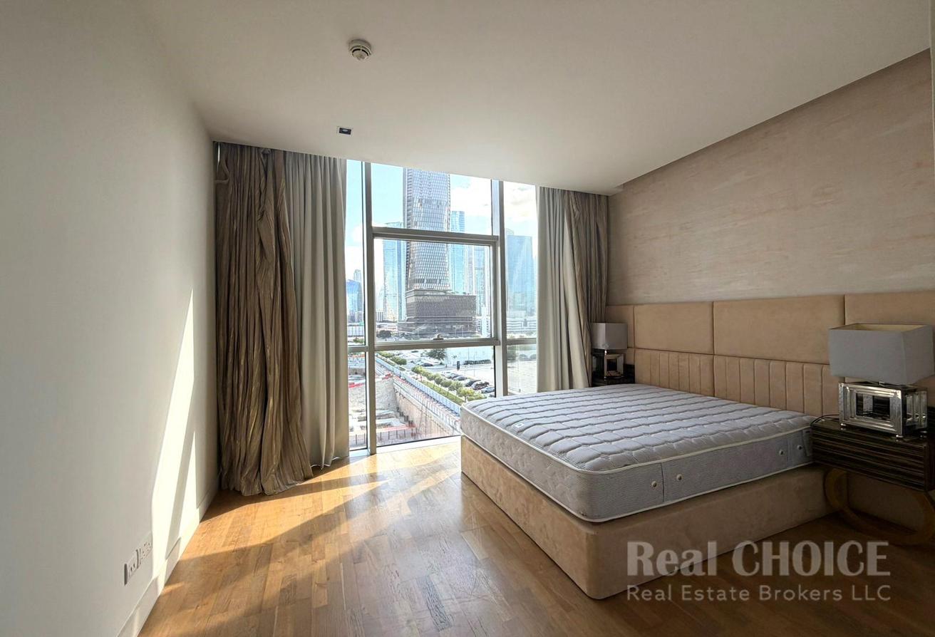 Skyline Luxury | Spacious 3-Bedroom | City Walk photo 4