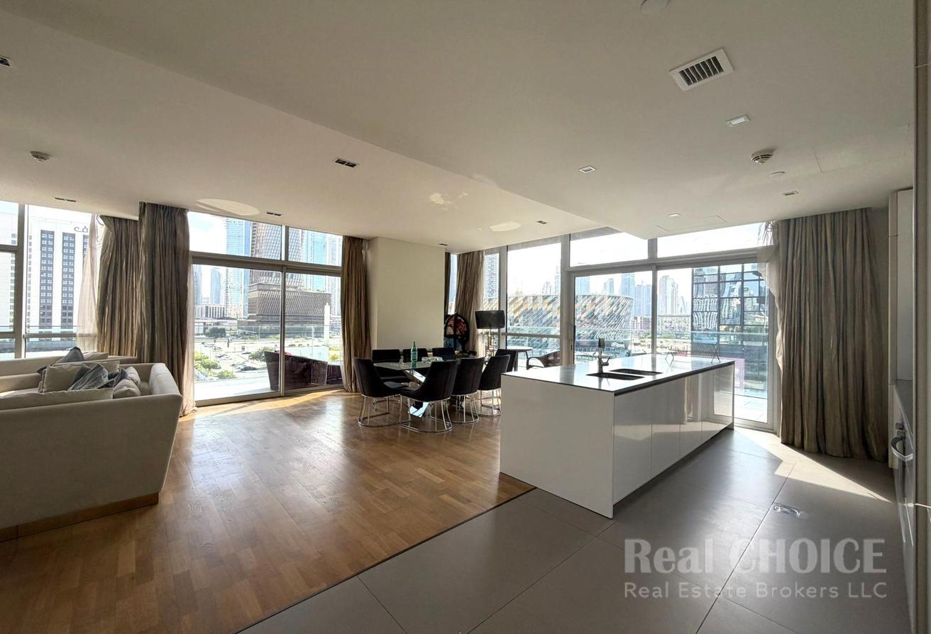 Skyline Luxury | Spacious 3-Bedroom | City Walk photo 10