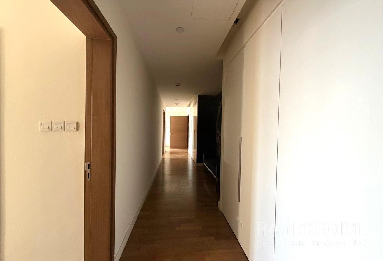 Skyline Luxury | Spacious 3-Bedroom | City Walk photo 11