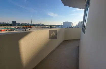 Apartment - 1 Bedroom - 2 Bathrooms for rent in Sarab 2 - Aljada - Sharjah