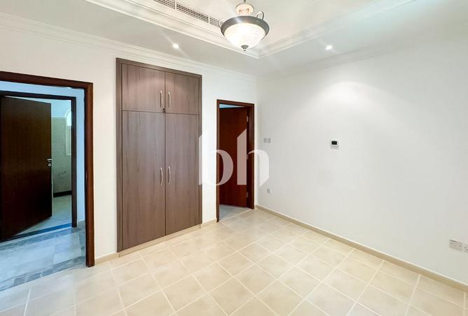 104261395 - Property Image 3