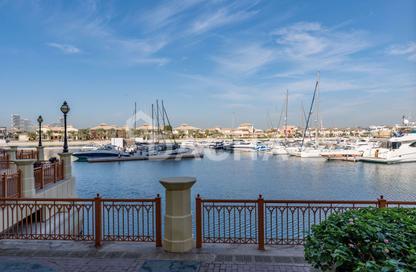Apartment - 2 - 4 for sale in Marina Residences 5 - Marina Residences - Palm Jumeirah - Dubai