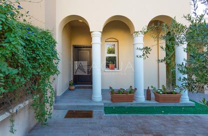 Villa - 4 - 5 for sale in Casa Viva - Serena - Dubai