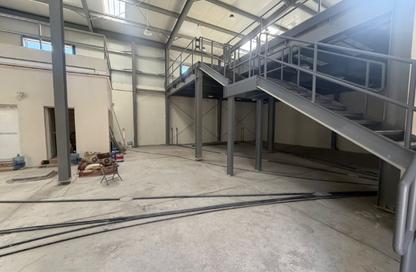 Warehouse - Studio - 5 Bathrooms for rent in Ali Mousa Building - Al Sajaa Industrial - Al Sajaa - Sharjah