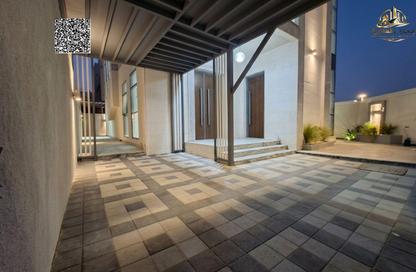 Villa - 5 - 7 for sale in Al Zaheya Gardens - Al Zahya - Ajman