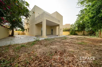 Villa - 4 Bedrooms - 3 Bathrooms for rent in Meadows 3 - Meadows - Dubai