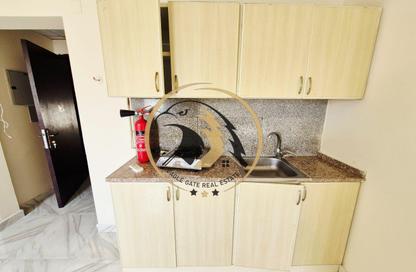 Apartment - Studio - 1 for rent in Fire Station Road - Muwaileh - Sharjah