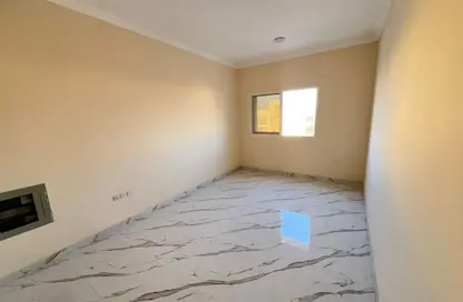 شقة - غرفة نوم - 2 حمامات للايجار في 2 المويهات - المويهات - عجمان