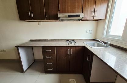 Apartment - Studio - 1 Bathroom for rent in Fire Station Road - Muwaileh - Sharjah Apartment - Studio - 1 Bathroom for rent in Fire Station Road - Muwaileh - Sharjah