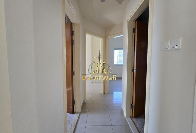 56573205 - صورة العقار 3