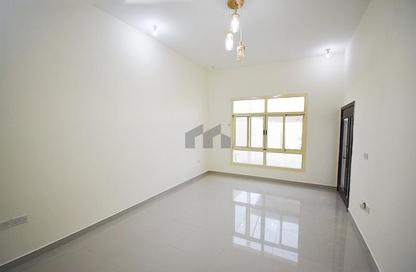 Villa - 4 Bedrooms - 5 Bathrooms for rent in Shakhbout City - Abu Dhabi