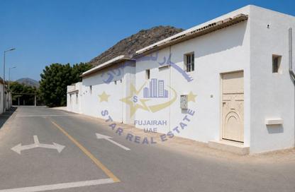Villa - 3 - 3 for rent in Sakamkam - Fujairah