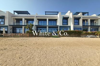 Villa - 5 Bedrooms - 5 Bathrooms for rent in Palma Residences - Palm Jumeirah - Dubai