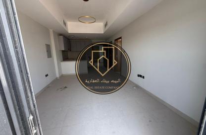 شقة - 1 - 2 للبيع في كنتيا - فيلات ضواحي عجمان - ضواحي عجمان - عجمان