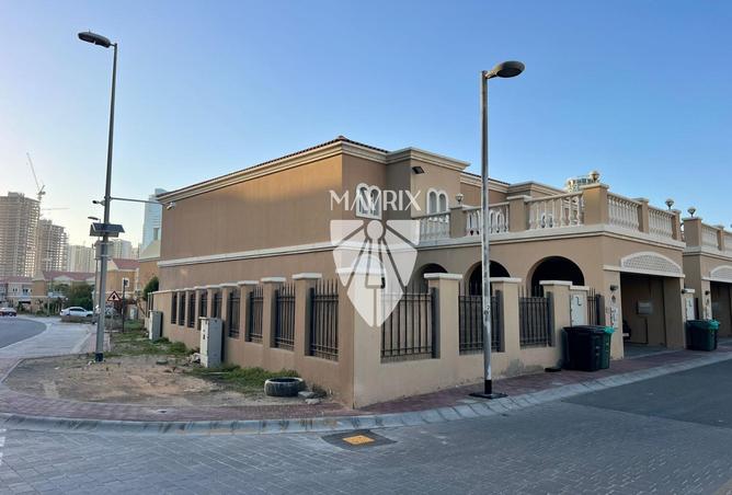 92720207 - Property Main Image