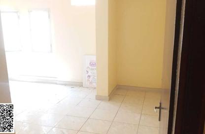 Apartment - 2 Bedrooms - 2 Bathrooms for rent in Zayd Bin Aslam Street - Abu shagara - Sharjah