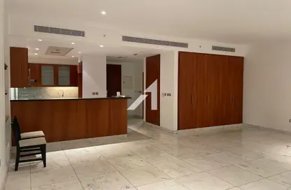 Apartment - Studio - 1 Bathroom for rent in Central Park Residential Tower - Central Park Tower - DIFC - Dubai