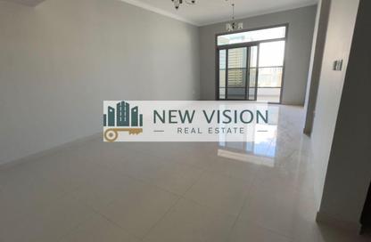 Apartment - 1 Bedroom - 2 Bathrooms for rent in Blue Tower - Al Majaz 3 - Al Majaz - Sharjah
