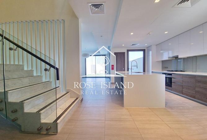 2-bed townhouse in The Cedars — photo 3