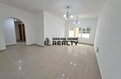 Apartment - 2 Bedrooms - 2 Bathrooms for rent in Al Mamzar - Al Mamzar - Sharjah - Sharjah
