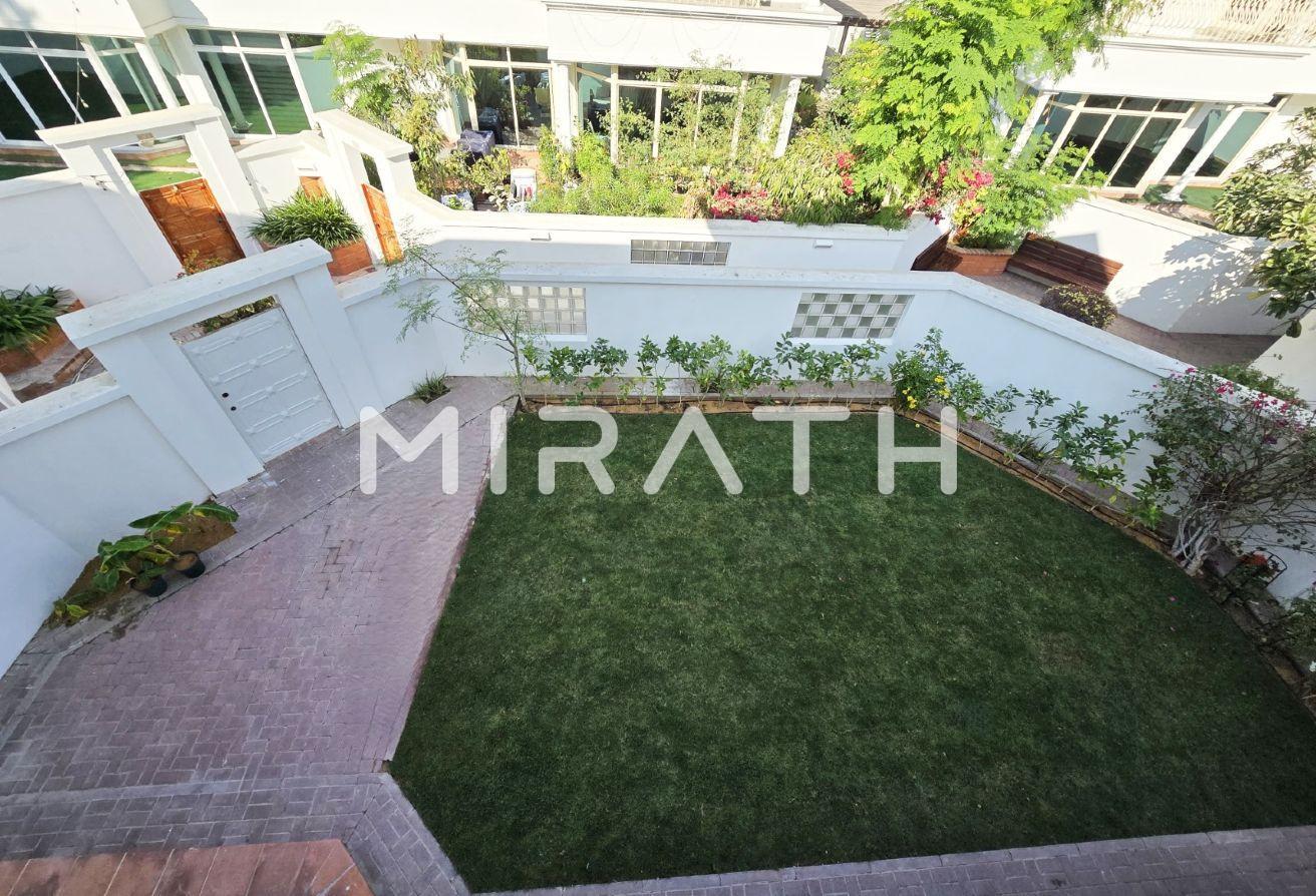 Premium Villa| Elegant| Prvt Lawn photo 14