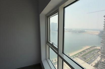 Apartment - 3 - 4 for sale in Al Khan Corniche - Al Khan - Sharjah Apartment - 3 - 4 for sale in Al Khan Corniche - Al Khan - Sharjah
