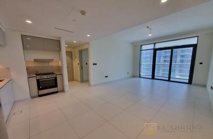 شقة - غرفة نوم - 2 حمامات للايجار في برج Marina Vista 2 - مارينا فيستا - إعمار بيتشفرونت - دبي هاربور - دبي