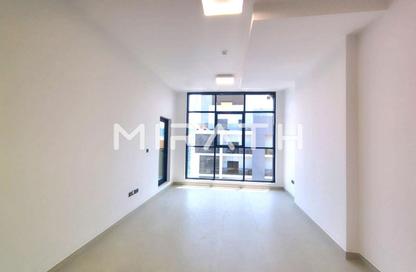 Apartment - 1 Bedroom - 2 Bathrooms for rent in Karimian 3 - Jumeirah Garden City - Al Satwa - Dubai