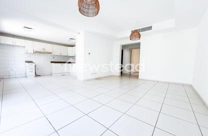 Villa - 2 - 3 for rent in Springs 12 - The Springs - Dubai Villa - 2 - 3 for rent in Springs 12 - The Springs - Dubai