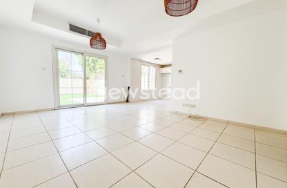 Villa - 2 - 3 for rent in Springs 12 - The Springs - Dubai Villa - 2 - 3 for rent in Springs 12 - The Springs - Dubai