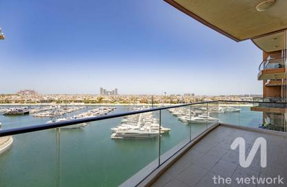 Apartment - 2 Bedrooms - 3 Bathrooms for sale in Emerald - Tiara Residences - Palm Jumeirah - Dubai