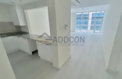 Apartment - 1 Bedroom - 2 Bathrooms for rent in Bay Square Building 9 - Bay Square - Business Bay - Dubai