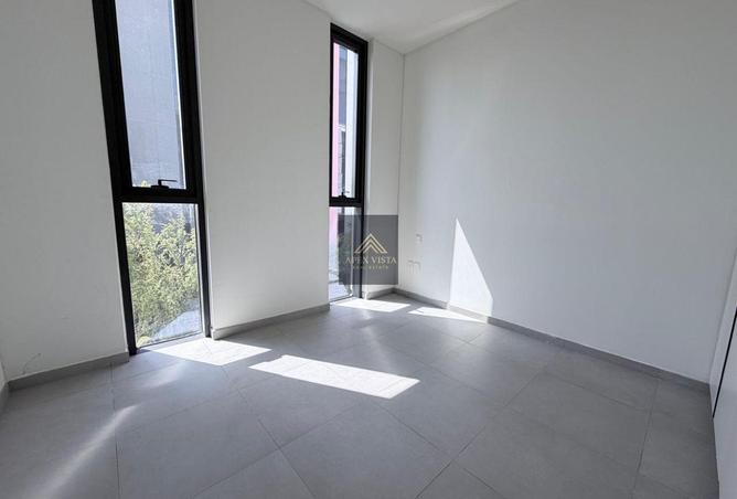 56952340 - صورة العقار 3