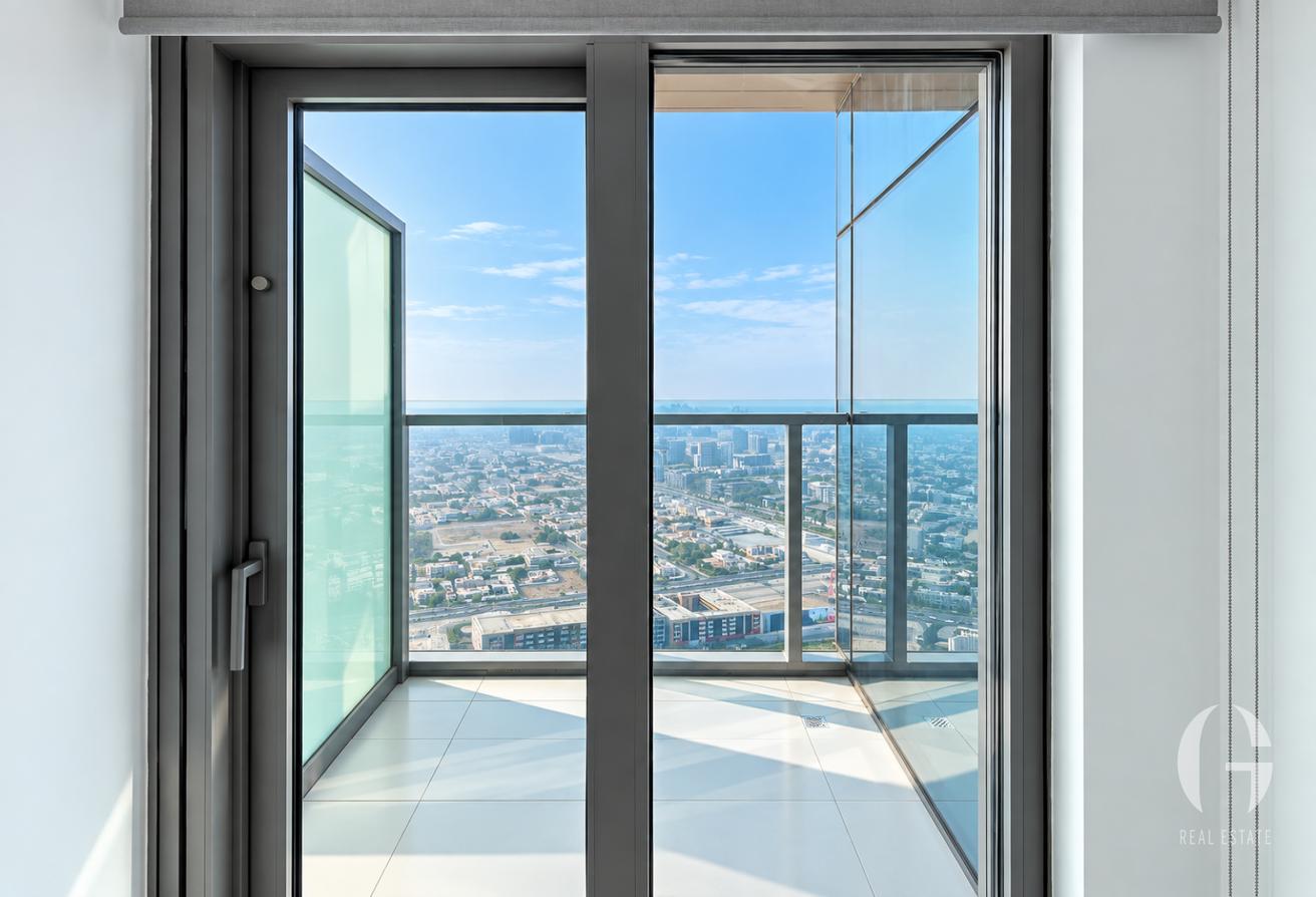 High Floor | Vacant | Fully Furnished | Spacious photo 4