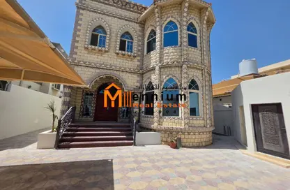 Villa - 5 Bedrooms - 6 Bathrooms for sale in Al Rawda 1 - Al Rawda - Ajman