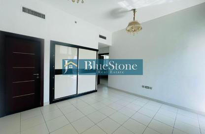 Apartment - 2 Bedrooms - 2 Bathrooms for rent in Glitz 2 - Glitz - Dubai Studio City - Dubai