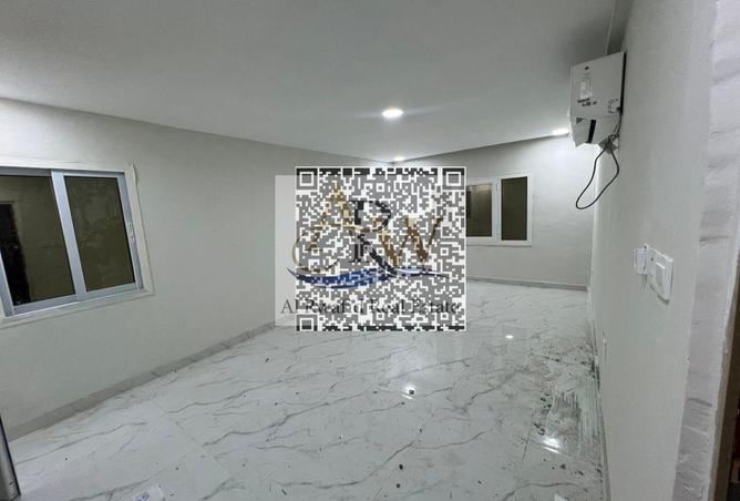 72723449 - Property Image 3