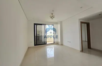 شقة - غرفة نوم - 2 حمامات للايجار في الزاهية - تجارية مويلح - الشارقة