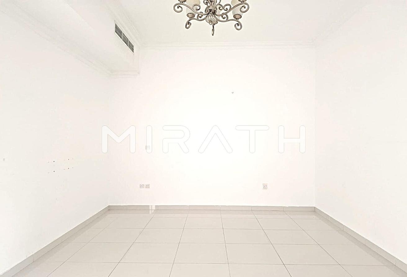 Smart Home | Excellent Quality | Prime Location photo 5
