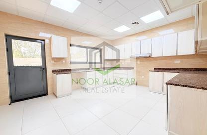 Villa - 5 Bedrooms - 6 Bathrooms for rent in Abu Hail - Deira - Dubai