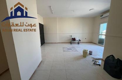 Apartment - 1 Bedroom - 2 Bathrooms for rent in Al Qulaya'ah - Al Sharq - Sharjah Apartment - 1 Bedroom - 2 Bathrooms for rent in Al Qulaya'ah - Al Sharq - Sharjah